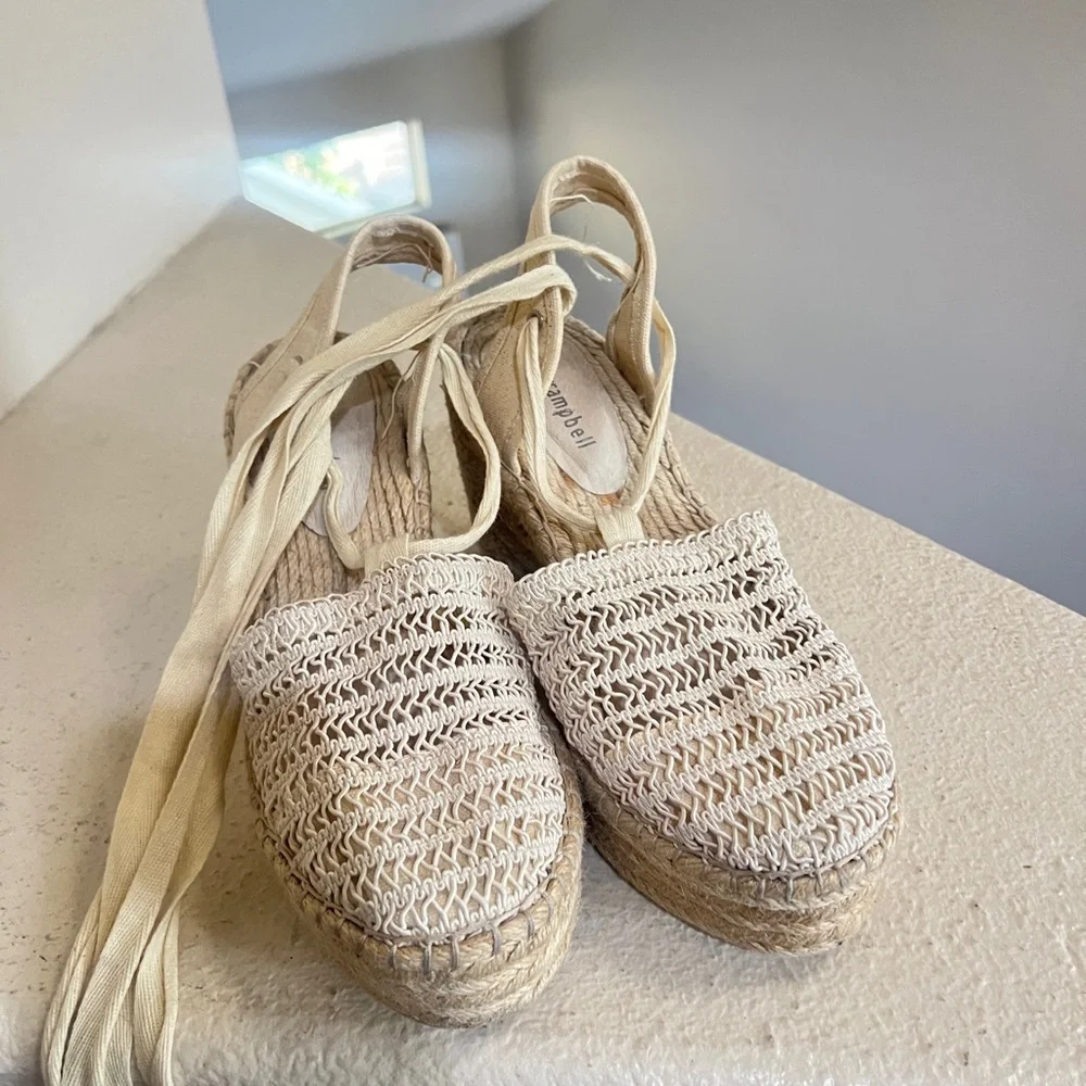 Jeffrey Campbell Cream Woven Espadrille Wedge Sandals‎ size 8.5